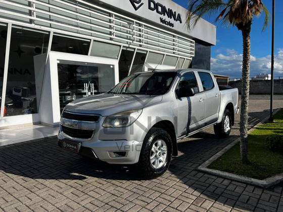 CHEVROLET S10 2.8 LS 4X4 CD 16V TURBO DIESEL 4P MANUAL CHEVROLET S10 2.8 LS 4X4 CD 16V TURBO DIESEL 4P MANUAL